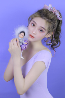 女大学生的沙龙室韩国电影